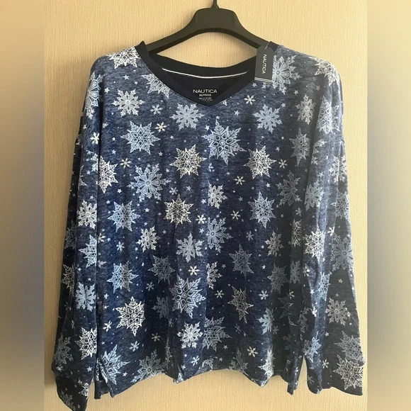 Nautica Cozy Silky Stretch Fleece 2 pc Long Sleeve Top and Pant Sleep Pajama Set - Picture 5 of 13